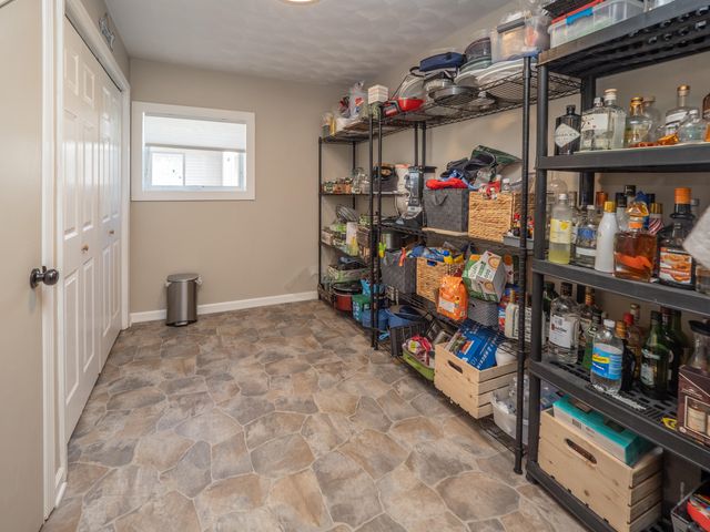 20070 Parkway Avenue, Three Rivers, MI 49093