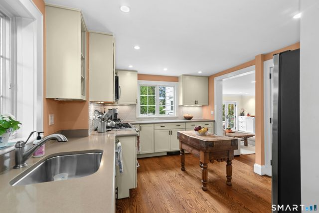36 Mortimer Street, New Canaan, CT 06840