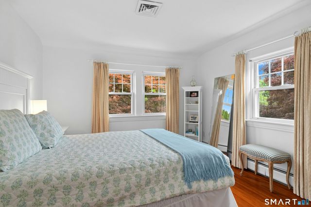 36 Mortimer Street, New Canaan, CT 06840