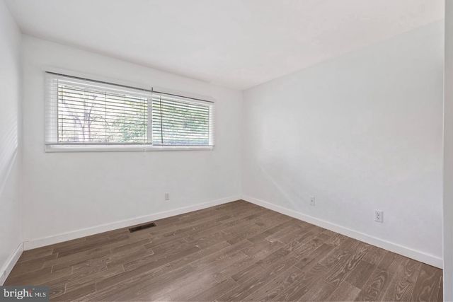1004 MERCER RD, Princeton, NJ 08540