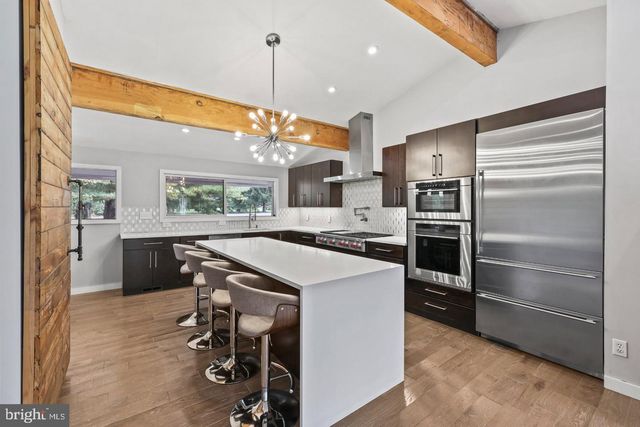 1004 MERCER RD, Princeton, NJ 08540