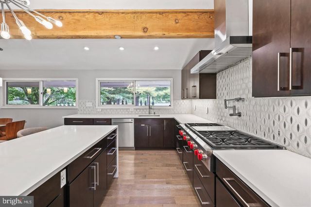 1004 MERCER RD, Princeton, NJ 08540