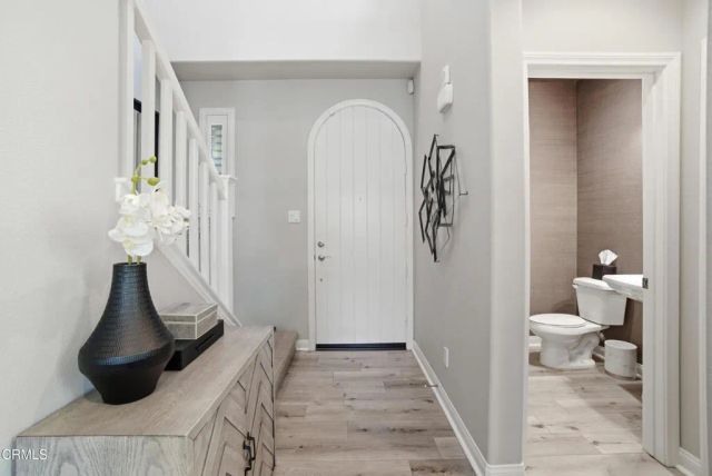 687 Sage Brook Court, Camarillo, CA 93010