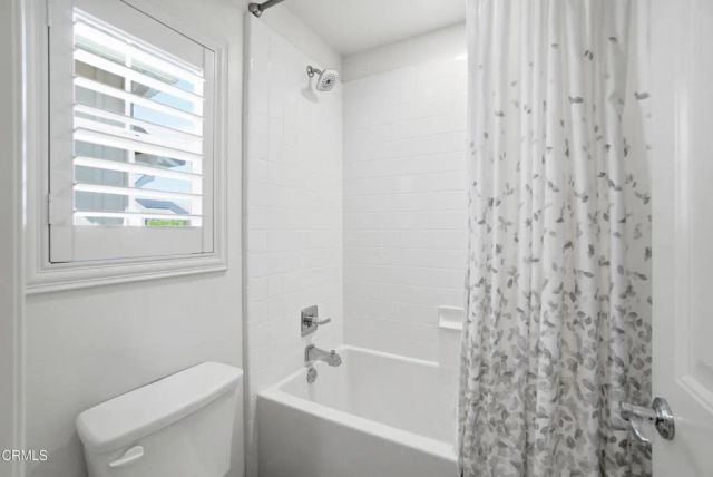 687 Sage Brook Court, Camarillo, CA 93010