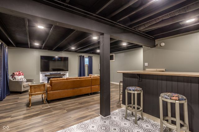 8625 Providence Drive, Fishers, IN 46038