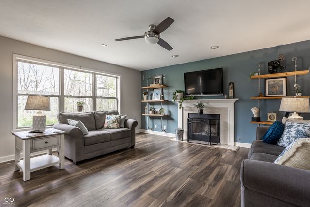 8625 Providence Drive, Fishers, IN 46038