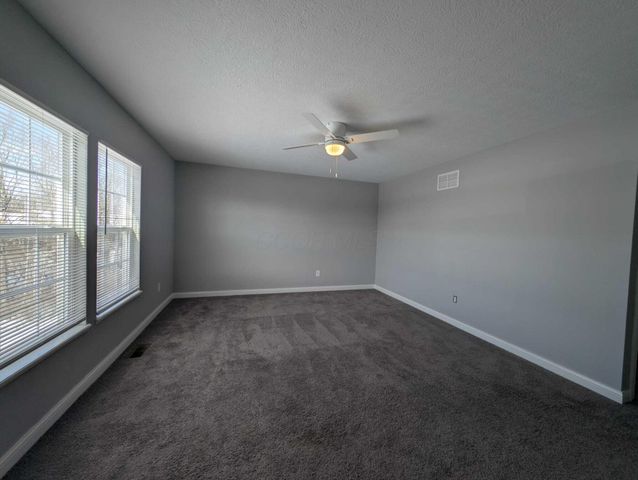 800 Avebury Drive, Pickerington, OH 43147