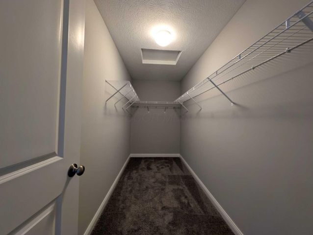 800 Avebury Drive, Pickerington, OH 43147