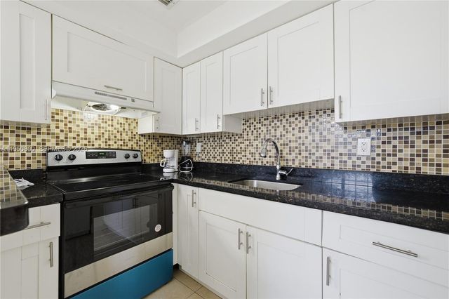 1731 NW 26th Ave, Fort Lauderdale, FL 33311