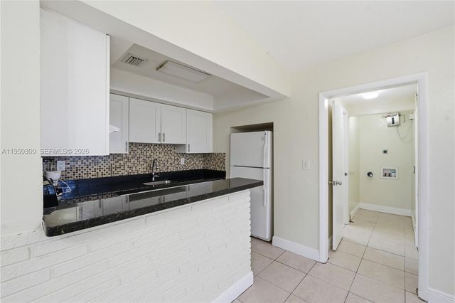 1731 NW 26th Ave, Fort Lauderdale, FL 33311