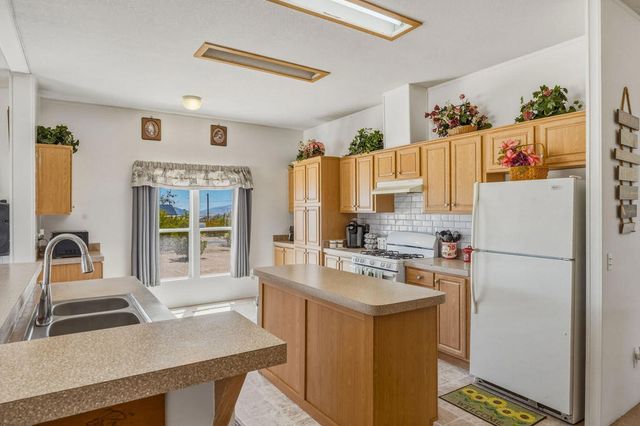 4634 Avenida La Manana, Joshua Tree, CA 92252