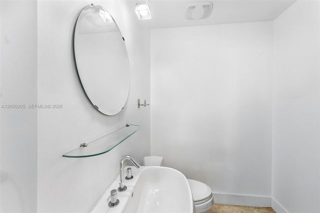 3131 NE 188th St 2-705, Aventura, FL 33180