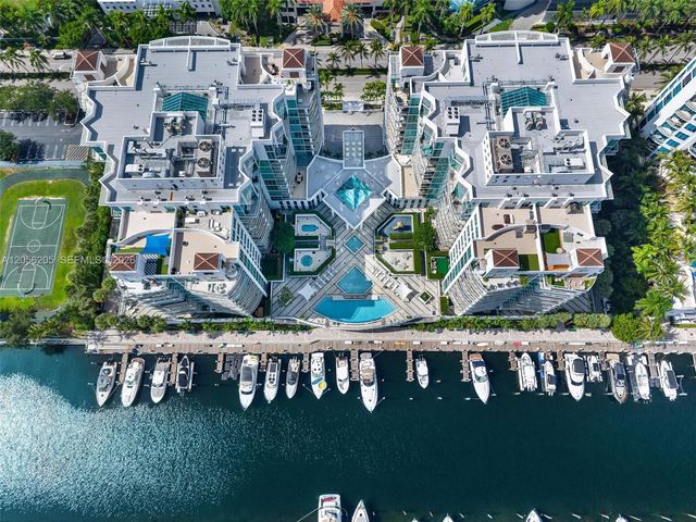 3131 NE 188th St 2-705, Aventura, FL 33180