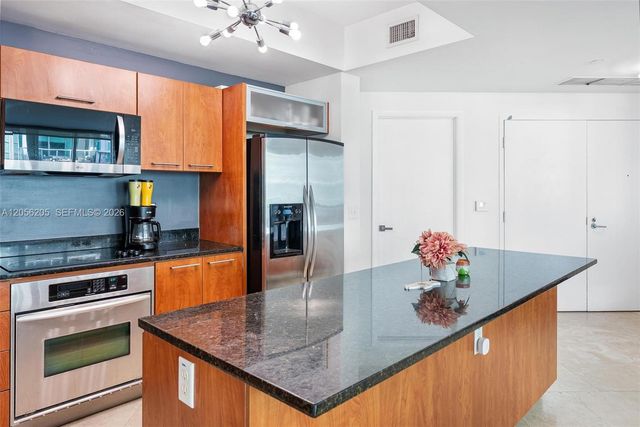 3131 NE 188th St 2-705, Aventura, FL 33180