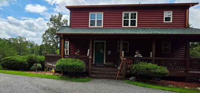 139 Gladys Lane, Young Harris, GA 30582