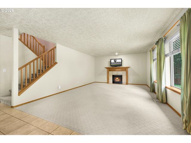 21804 Se SHADE TREE Ln, Sandy, OR 97055