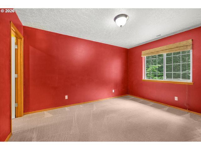 21804 Se SHADE TREE Ln, Sandy, OR 97055