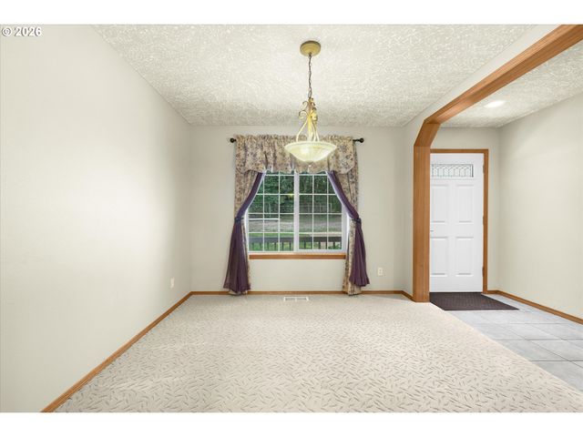 21804 Se SHADE TREE Ln, Sandy, OR 97055