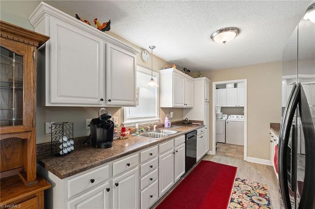 768 Nat Conrad Road, Lexington, NC 27292