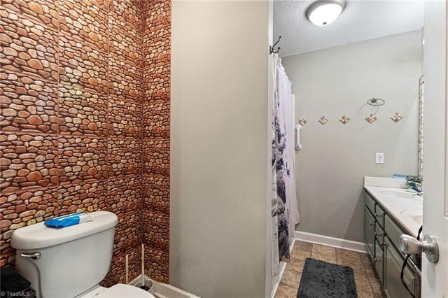 768 Nat Conrad Road, Lexington, NC 27292