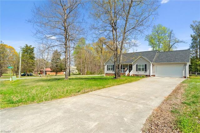 768 Nat Conrad Road, Lexington, NC 27292
