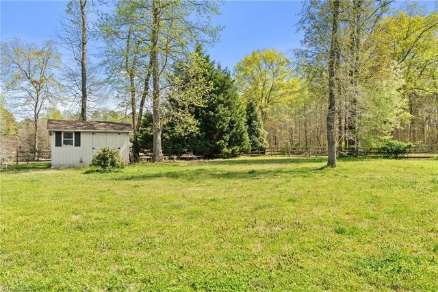 768 Nat Conrad Road, Lexington, NC 27292