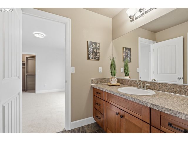 19100 Arletha Ct, Sandy, OR 97055