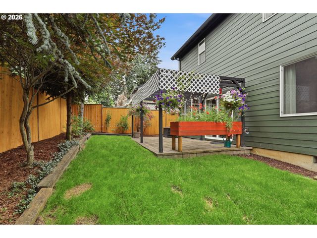 19100 Arletha Ct, Sandy, OR 97055
