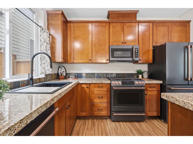 19100 Arletha Ct, Sandy, OR 97055