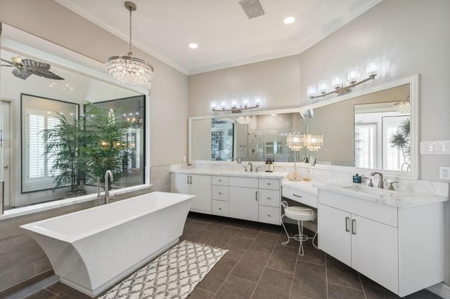 17514 Queenslake Drive, Cypress, TX 77429
