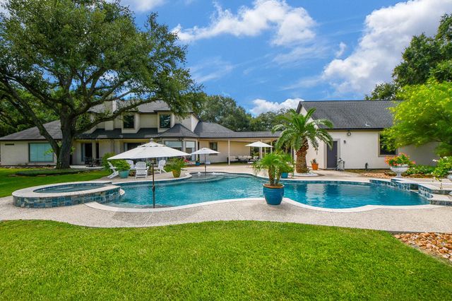 17514 Queenslake Drive, Cypress, TX 77429
