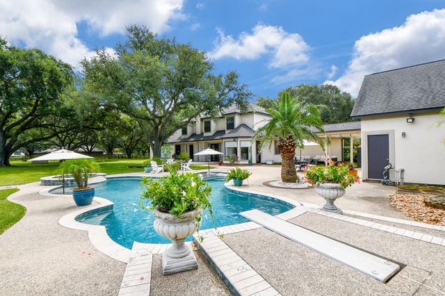 17514 Queenslake Drive, Cypress, TX 77429