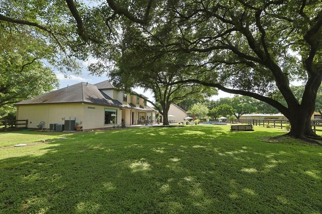 17514 Queenslake Drive, Cypress, TX 77429