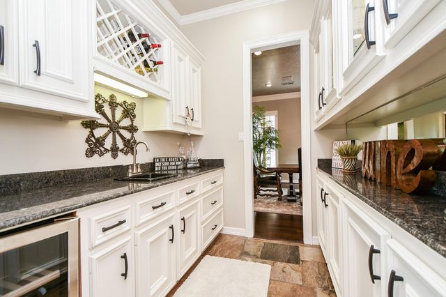 17514 Queenslake Drive, Cypress, TX 77429