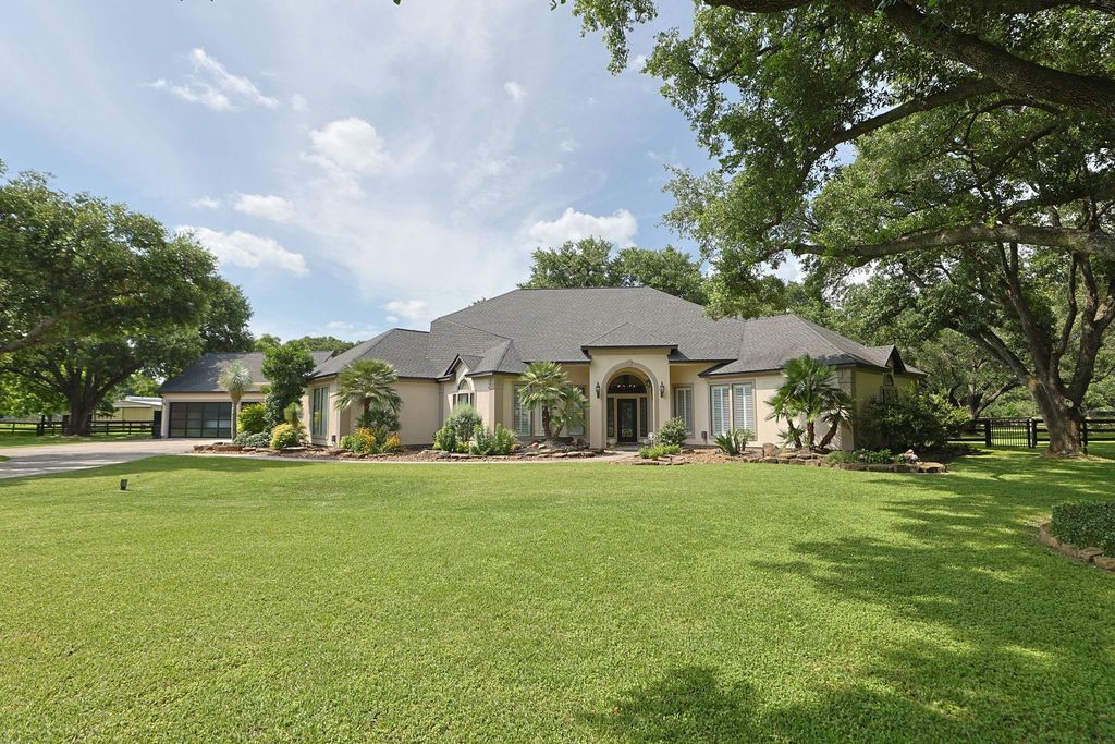 17514 Queenslake Drive, Cypress, TX 77429