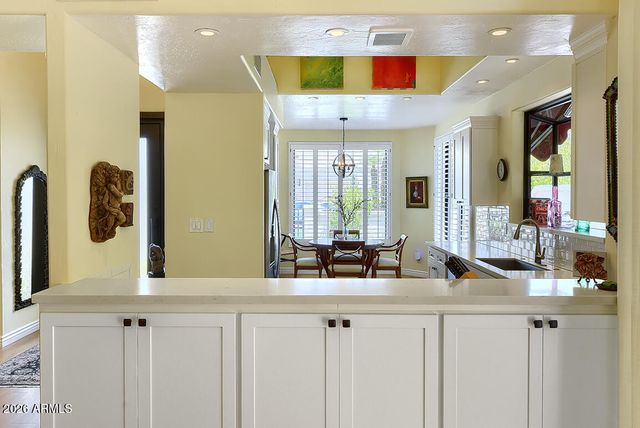 10075 E Turquoise Avenue, Scottsdale, AZ 85258