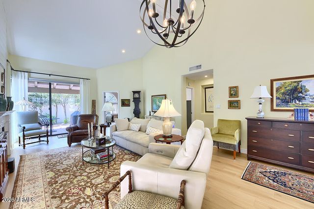 10075 E Turquoise Avenue, Scottsdale, AZ 85258