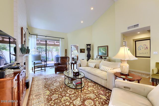 10075 E Turquoise Avenue, Scottsdale, AZ 85258
