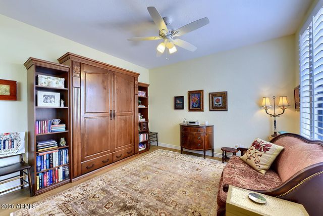 10075 E Turquoise Avenue, Scottsdale, AZ 85258