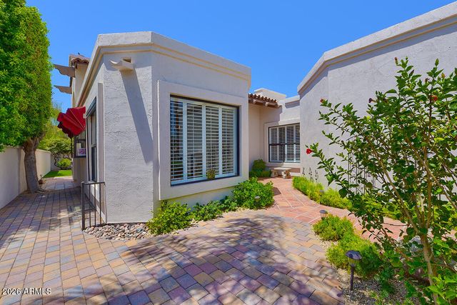 10075 E Turquoise Avenue, Scottsdale, AZ 85258