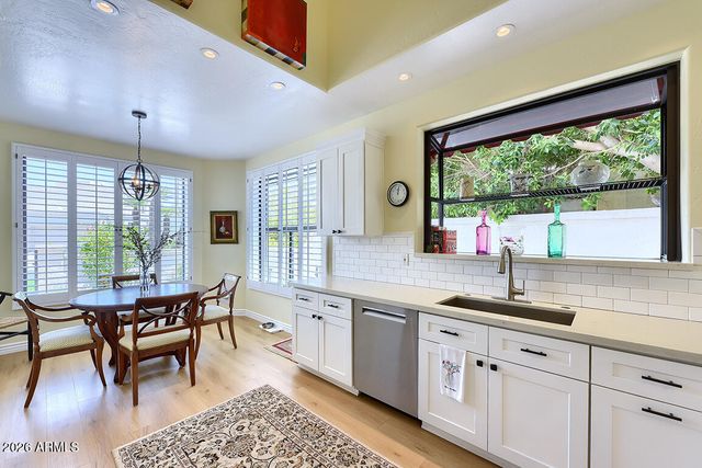 10075 E Turquoise Avenue, Scottsdale, AZ 85258