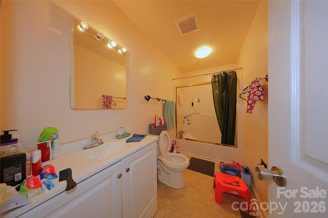 104 Pinetree Drive, Matthews, NC 28104