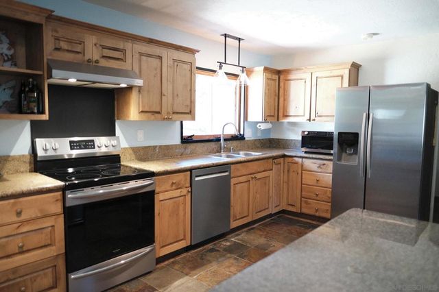 26327 N Broadway, Escondido, CA 92026