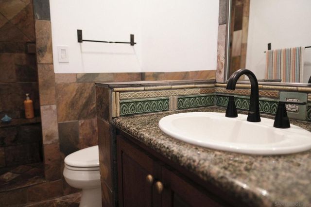 26327 N Broadway, Escondido, CA 92026