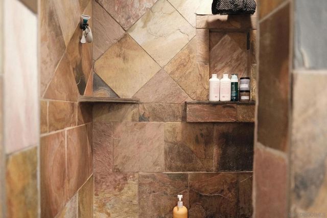 26327 N Broadway, Escondido, CA 92026