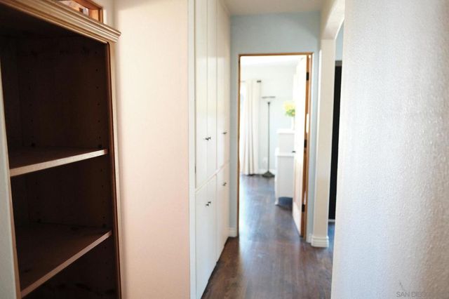 26327 N Broadway, Escondido, CA 92026