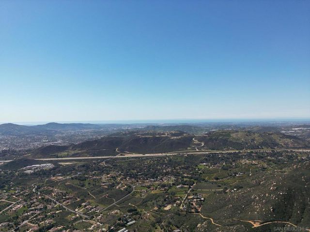 26327 N Broadway, Escondido, CA 92026