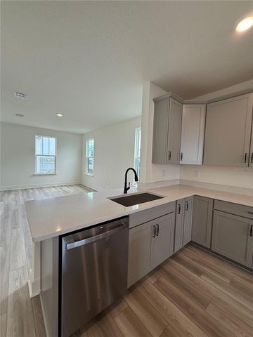 15027 GROVESIDE ROAD, Winter Garden, FL 34787