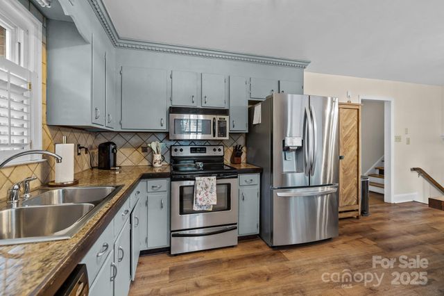7300 Starvalley Drive, Charlotte, NC 28210
