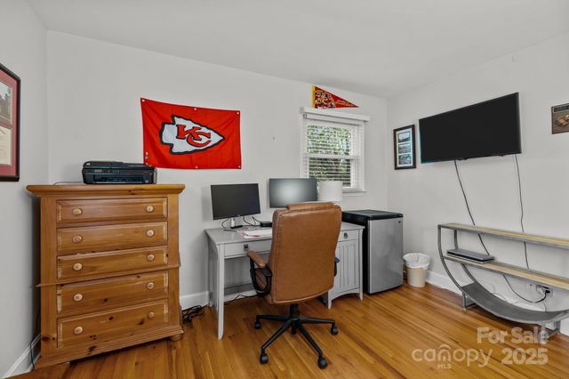 7300 Starvalley Drive, Charlotte, NC 28210